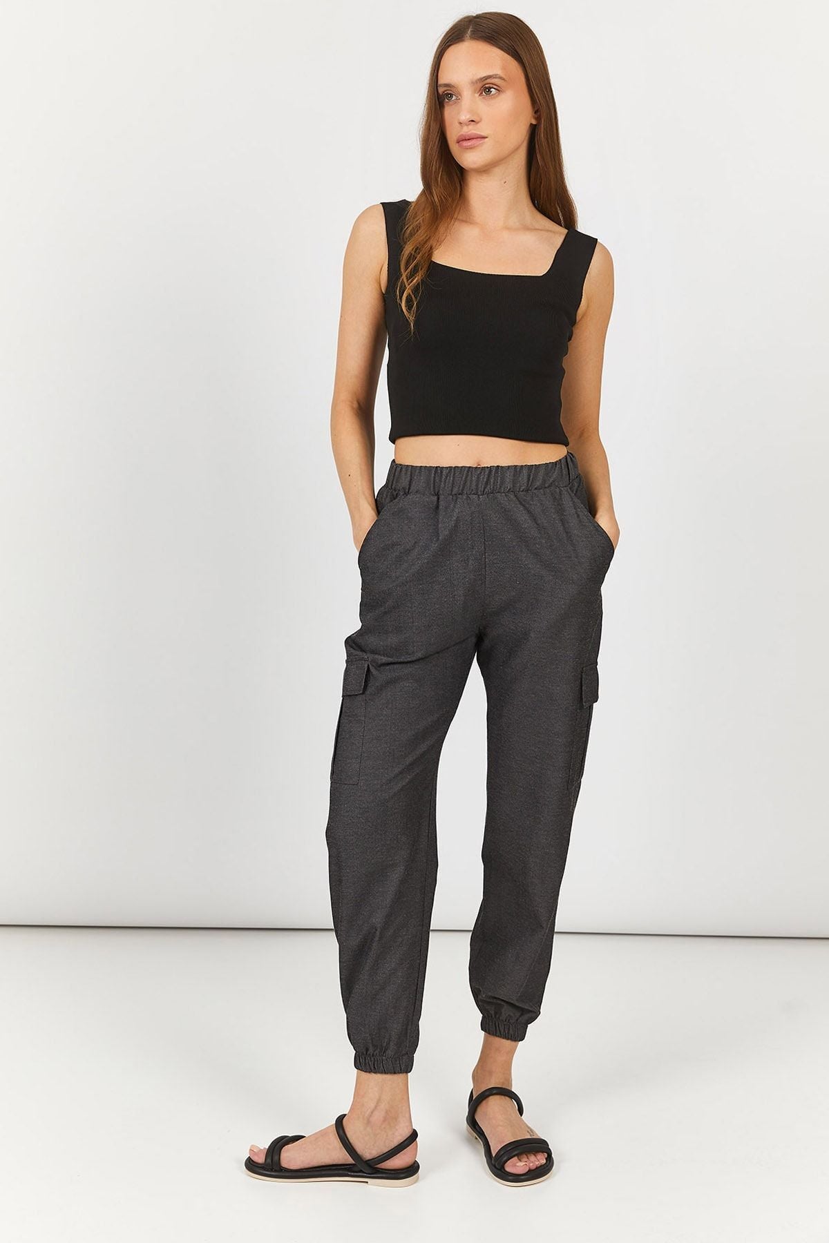 Women's Anthracite Elastic Waist and Leg Cargo Trousers Arm-23y001068