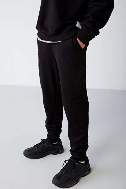 Jeremiah Men's Regular Black Sweatpants with Flexible Fabric Waistband and Elastic Pocket