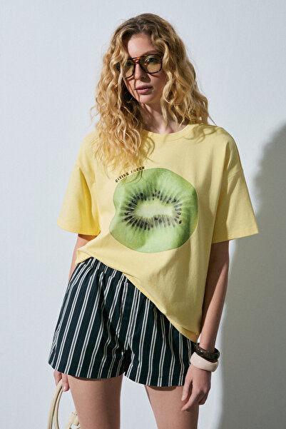 ASTERIVE Women's Organic Cotton Printed Crew Neck Oversized Yellow T-Shirt