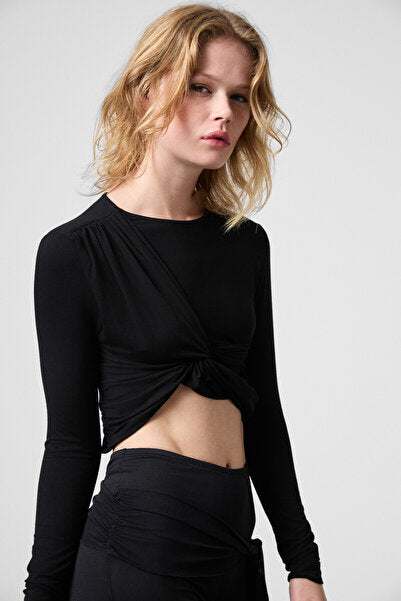 SLATE Women's Round Neck Front Knot Detailed Fitted Flexible Fabric Crop Black Blouse