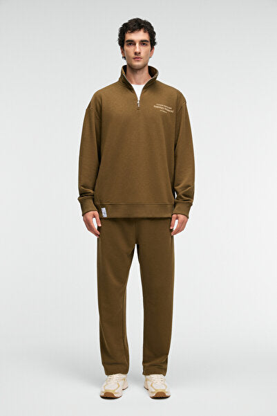 CLARENCE Men's 100% Cotton Drawstring Elastic Waist Back Pocket with Decorative Label Khaki Sweatpants