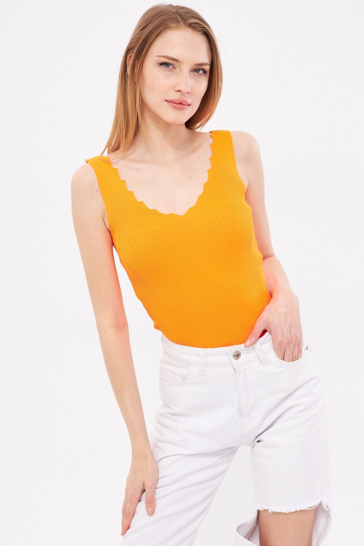 Women's Neon Orange Zigzag V-Neck Camisole Blouse ARM-23Y069004