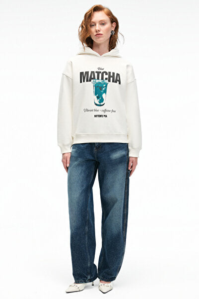 YANMESA Women's Oversize Print and Embroidery Detailed Long Sleeve Hooded White Sweatshirt