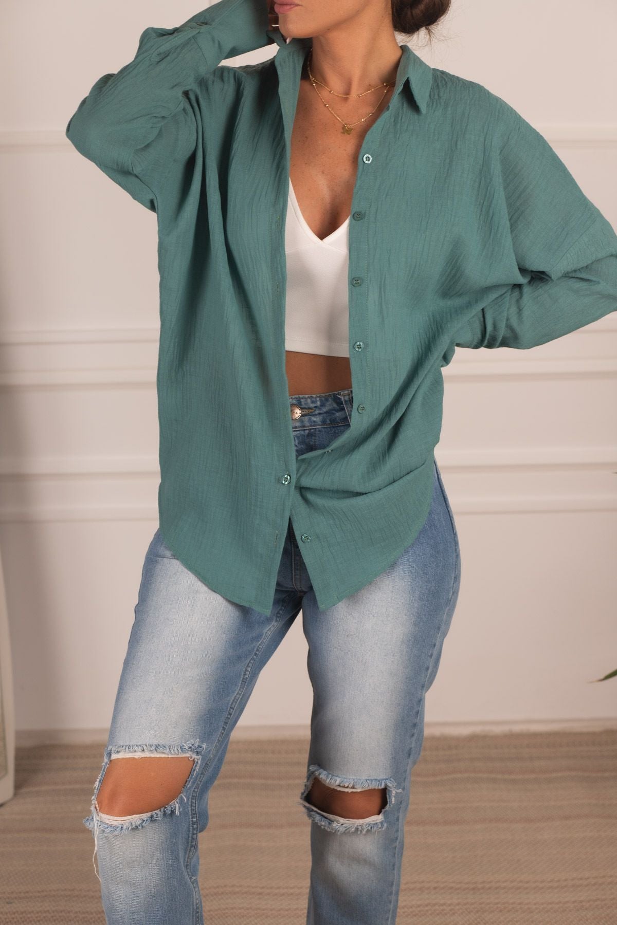 Women's Turquoise Oversize Textured Linen Look Wide Cuff Shirt Arm-24k001001