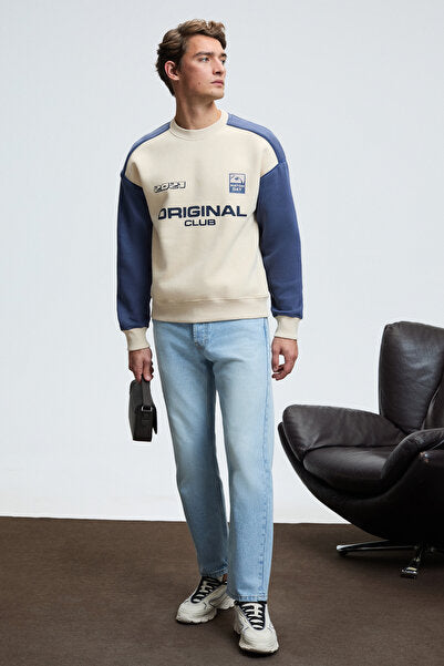 MONTY Men's Round Neck Printed Shoulders Green Color Relaxed Fit Beige Sweatshirt