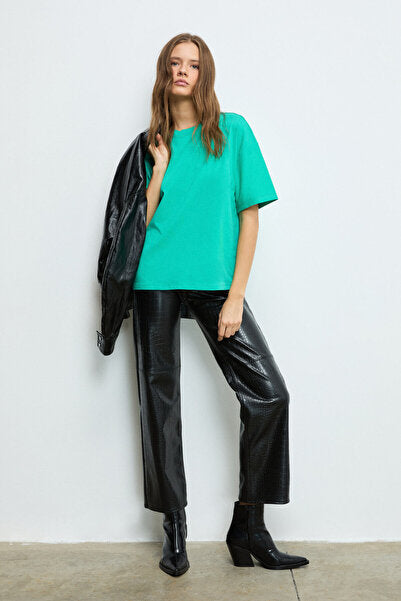 LAGERTHA Women's 100% Organic Cotton Thick Textured Oversize Fit Round Neck Green T-Shirt