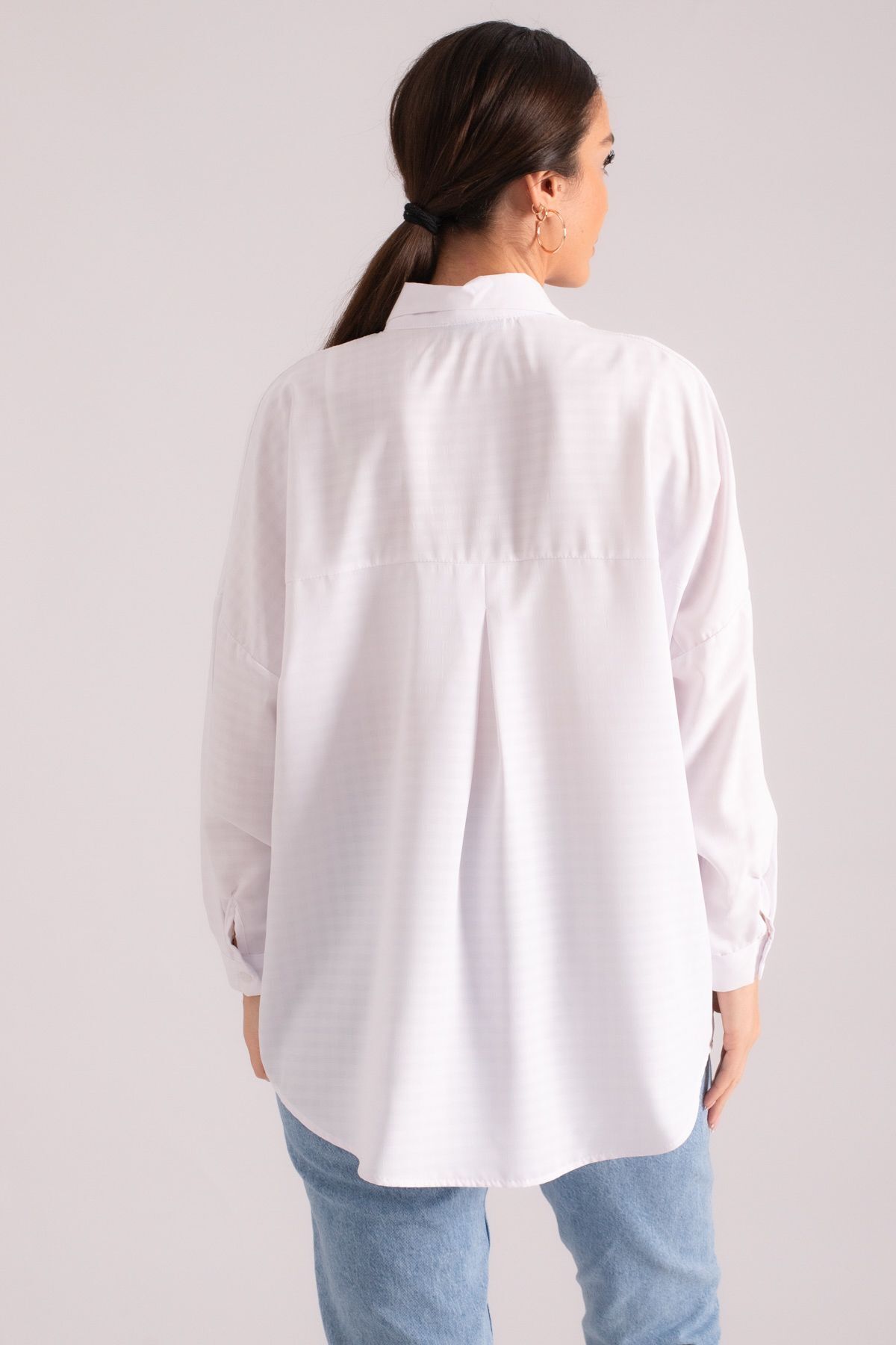 Women's White Square Pattern Oversize Long Basic Shirt ARM-22Y001187