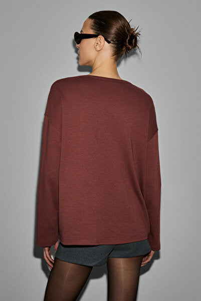 NEAT Women's Organic Cotton Crew Neck Oversize Fit Long Sleeve Brick Color T-Shirt