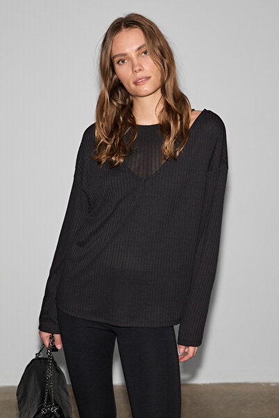 ZARREUS Women's Off-the-Shoulder Black Blouse with Flexible Fabric and Comfortable Fit