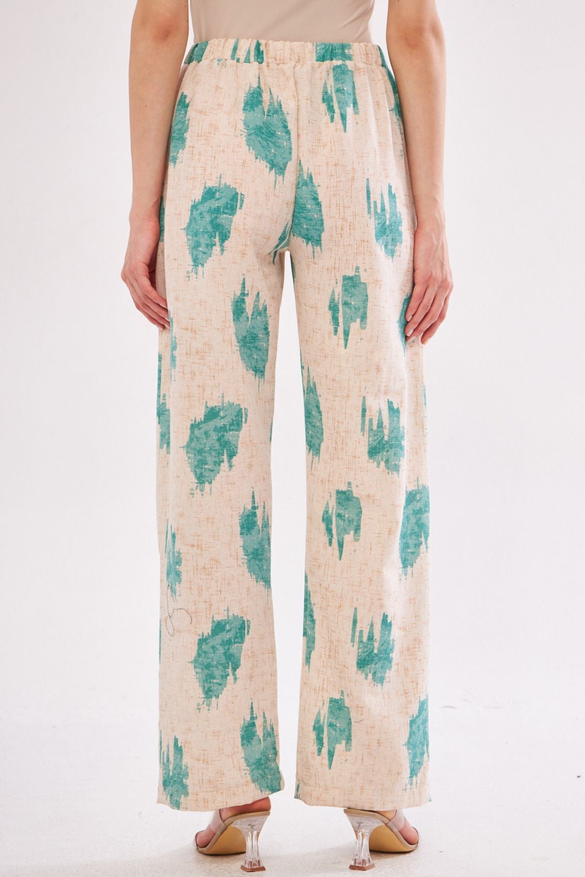 Women's Green Ena Pants with Elastic Waist Pocket Detail Linen Look Wide Leg ARM-24Y001021